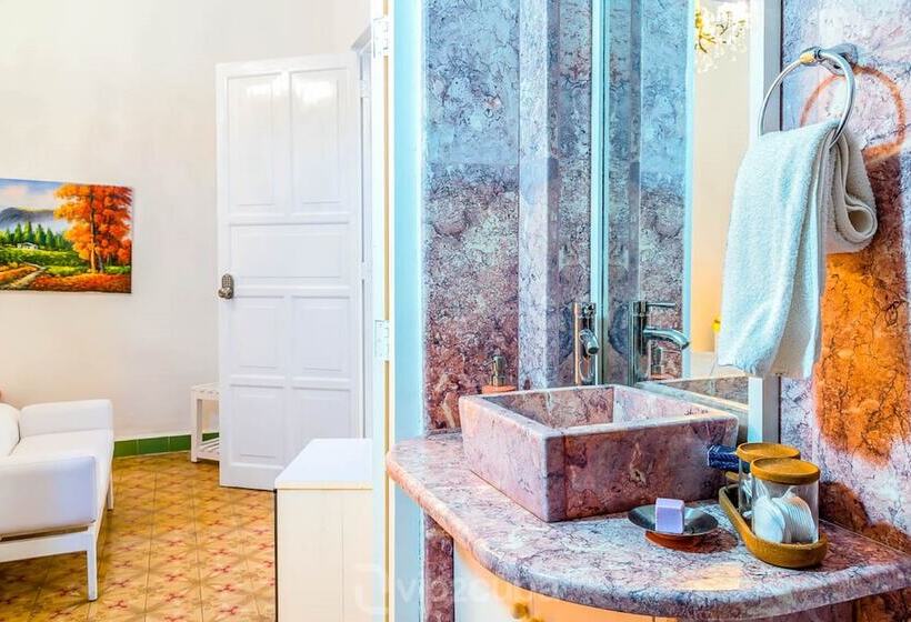 تختخواب و صبحانه Ivan Chef Casa