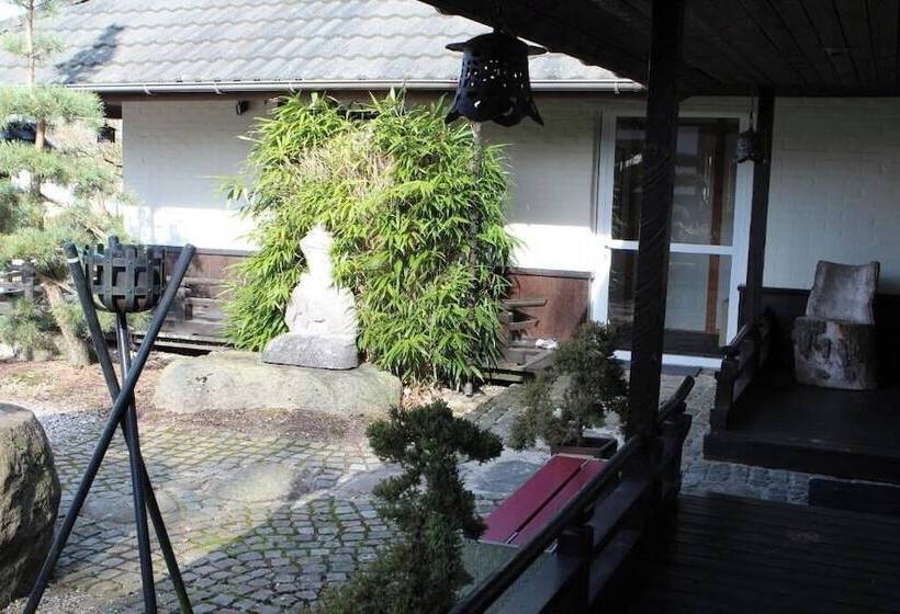 Den Japanske Have B & B