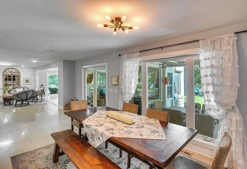 Expansive Fontana Home < 2 Mi To Geneva Lake!