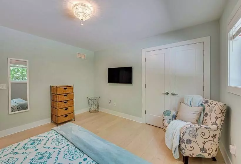 Expansive Fontana Home < 2 Mi To Geneva Lake!