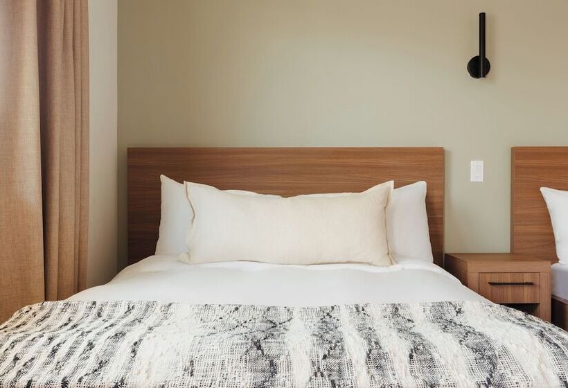 The Lüm Hotel Los Angeles Stadium District