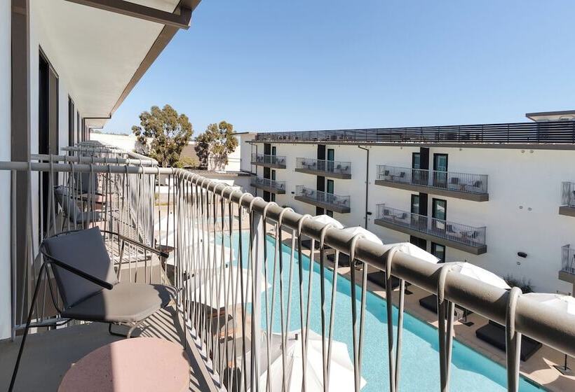 The Lüm Hotel Los Angeles Stadium District