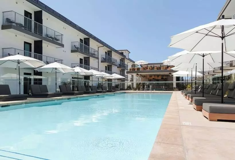 The Lüm Hotel Los Angeles Stadium District