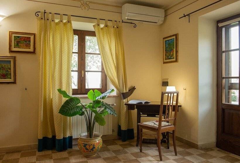 田舎風ホテル Agriturismo Podere Pescara