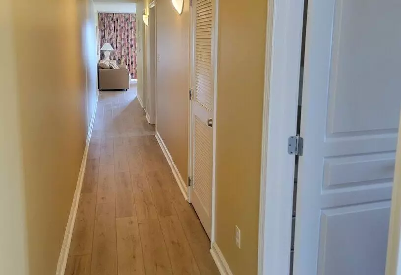 Motelli Water's Edge Ocean Resort