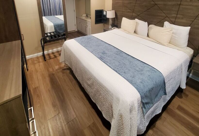 מוטל Water's Edge Ocean Resort