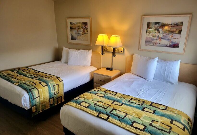 מוטל Water's Edge Ocean Resort