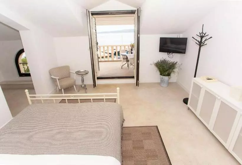 Majatalo Apartments And Rooms Hope