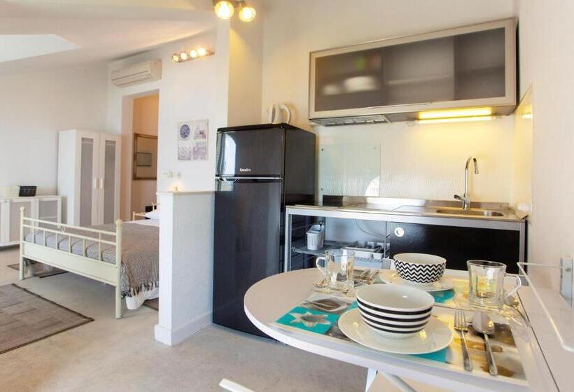 Пансион Apartments And Rooms Hope