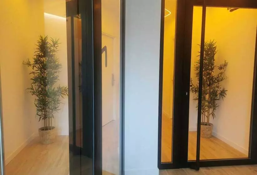 پانسیون Bilbao Rooms & Kitchen Santutxu