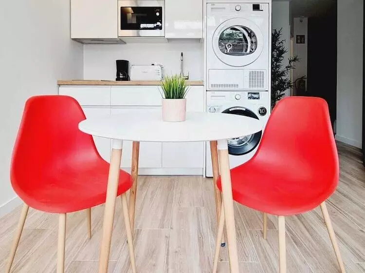 پانسیون Bilbao Rooms & Kitchen Santutxu