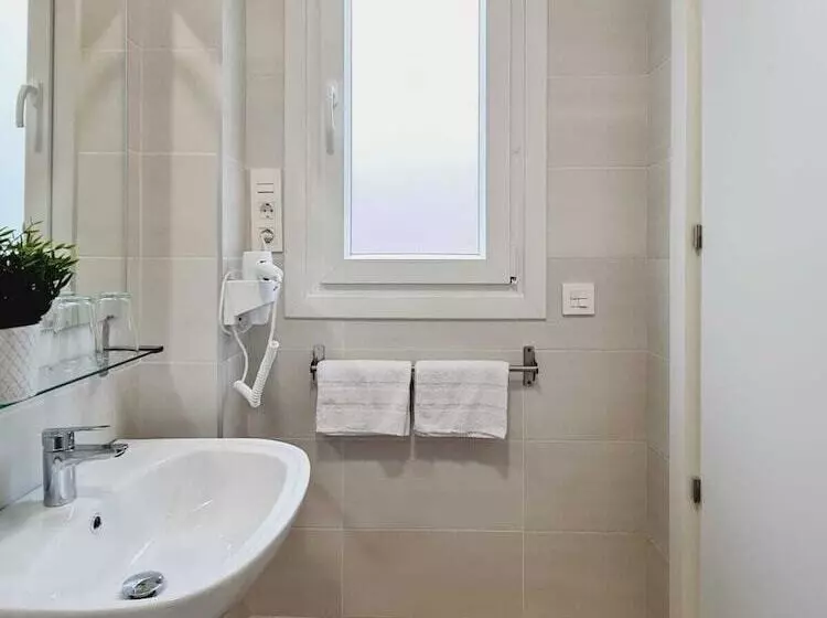 پانسیون Bilbao Rooms & Kitchen Santutxu