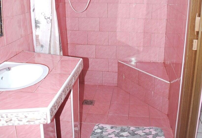 پانسیون Casa Caracol