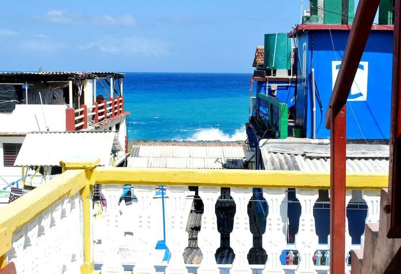 پانسیون Casa Caracol