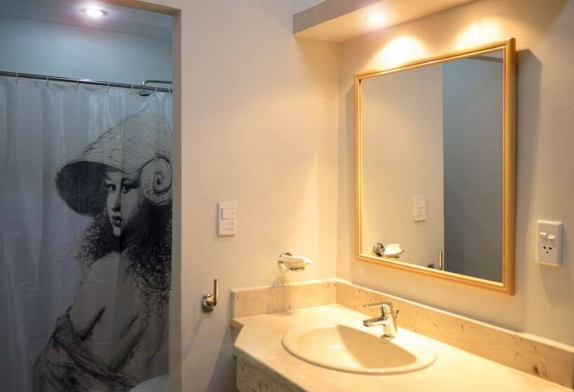 پانسیون Hostal 1810