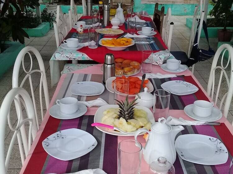 膳宿费 Hostal La Casona De Santa Rita