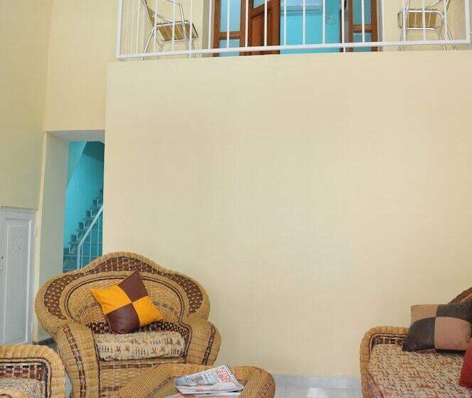 پانسیون Shoko Berri House