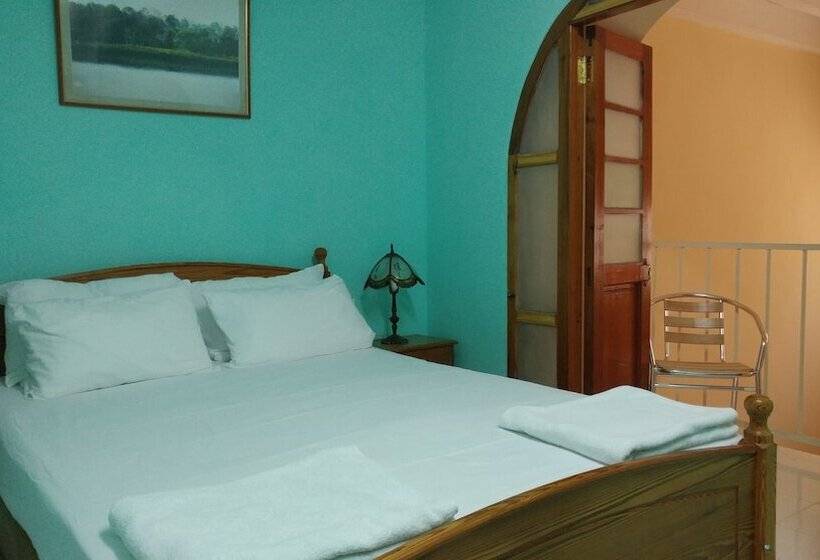 پانسیون Shoko Berri House