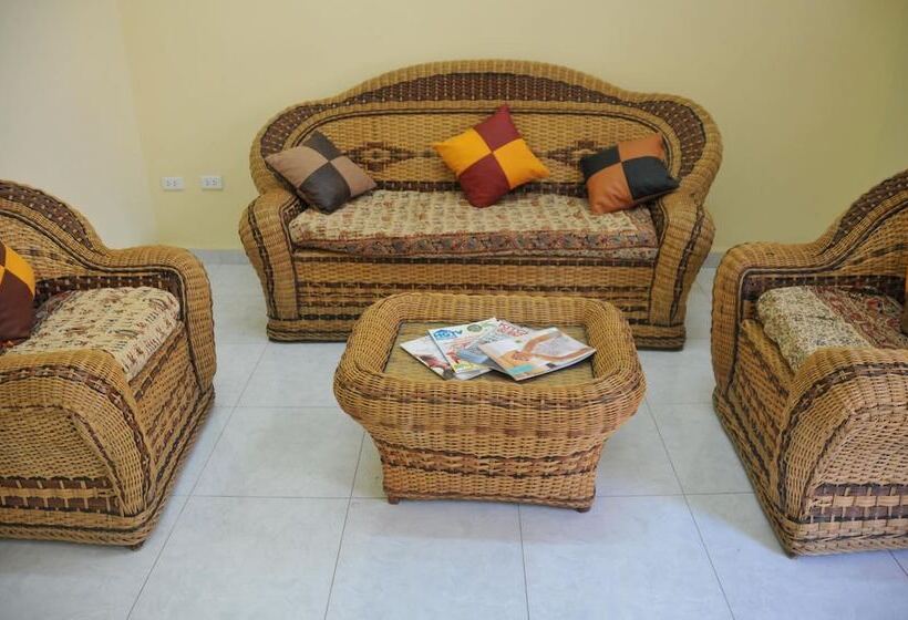 پانسیون Shoko Berri House