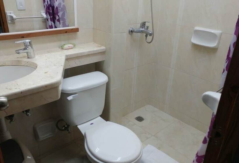 پانسیون Shoko Berri House