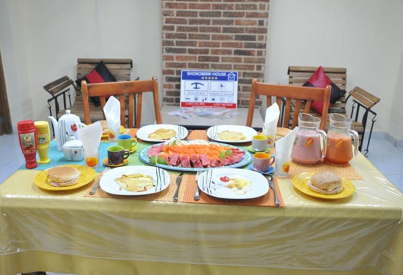 پانسیون Shoko Berri House