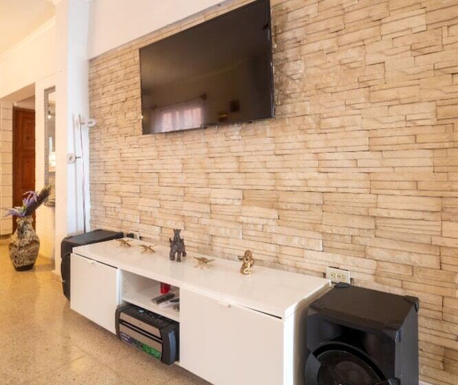 پانسیون Villa Ebomar