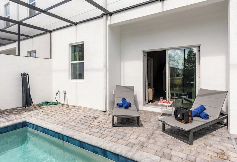 Radiant Realm Avantstay 30mins To Disney + Private Pool