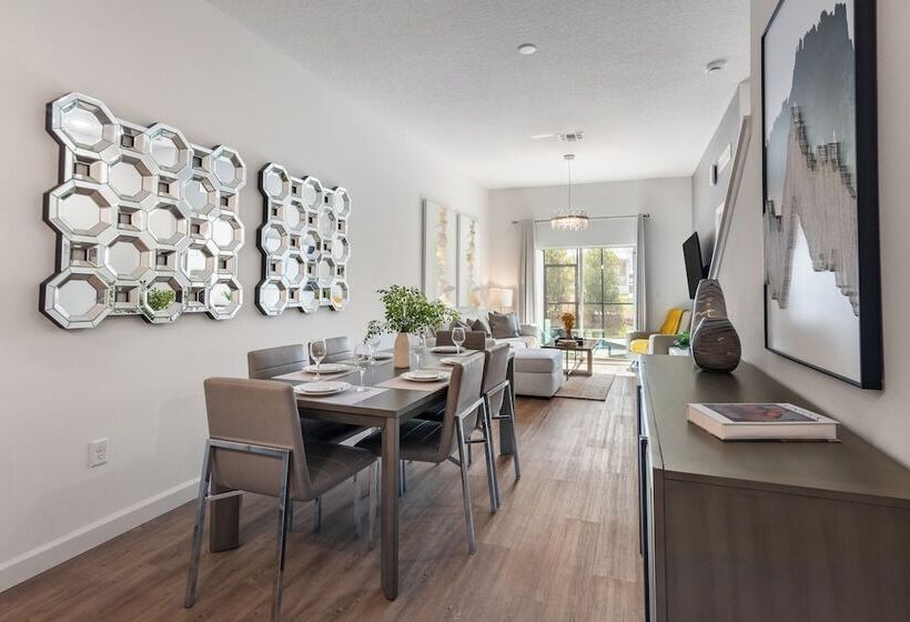 Radiant Realm Avantstay 30mins To Disney + Private Pool