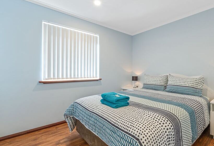 منتجع Mandurah Caravan And Tourist Park