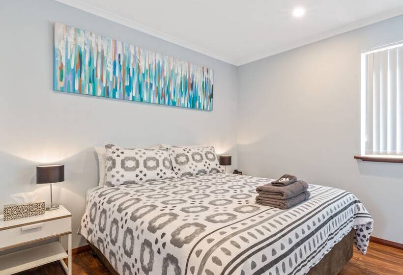 منتجع Mandurah Caravan And Tourist Park