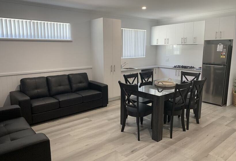 منتجع Mandurah Caravan And Tourist Park