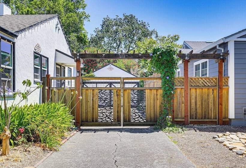 Santa Rosa Home W/ Fire Pit < 1 Mi To Downtown!