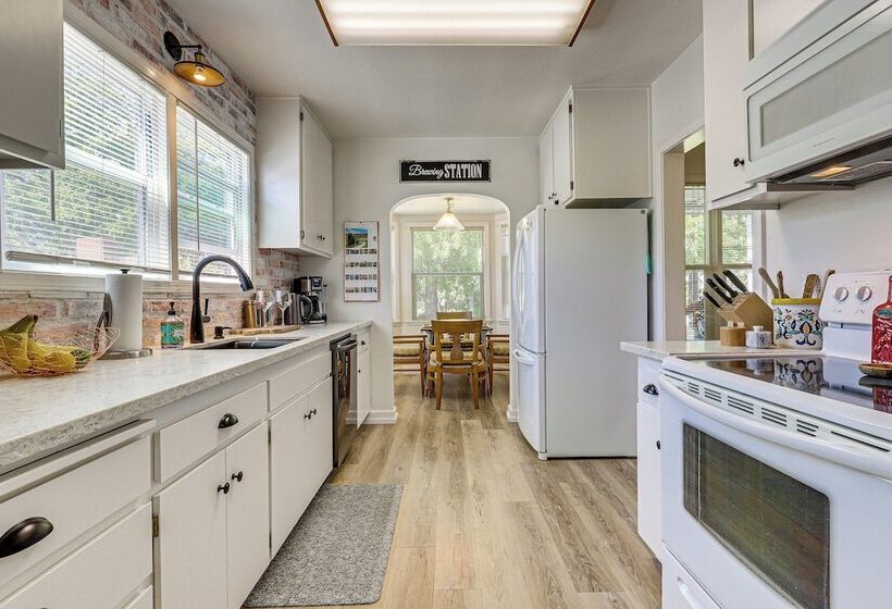 Santa Rosa Home W/ Fire Pit < 1 Mi To Downtown!