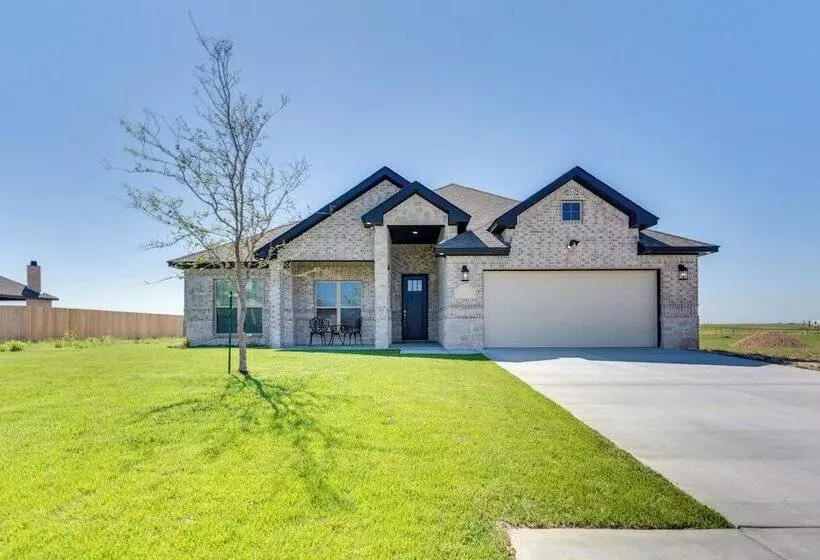 Texas Home W/ Hot Tub: 3 Mi To Downtown Canyon!