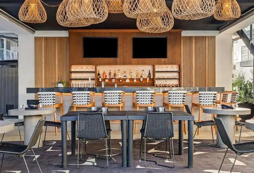هتل The Anthem Los Angeles Stadium District, Tapestry By Hilton