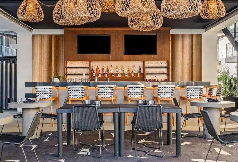 هتل The Anthem Los Angeles Stadium District, Tapestry By Hilton