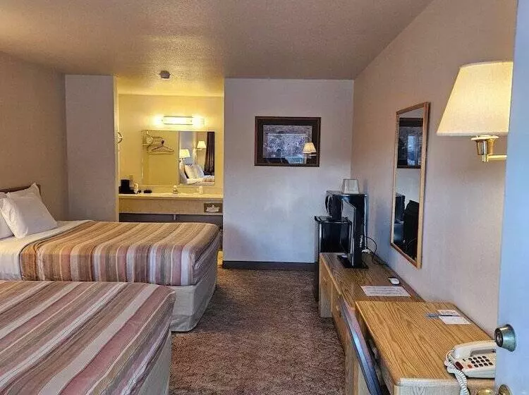 Yellowstone River Motel