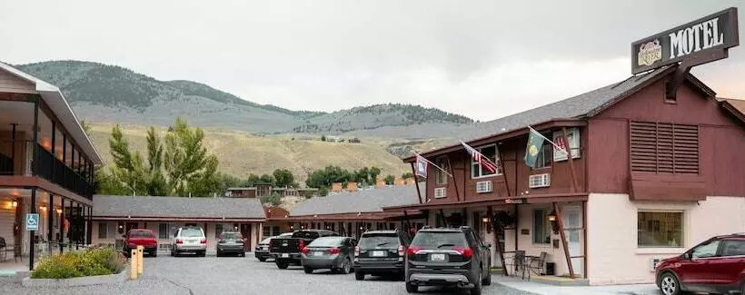 Yellowstone River Motel