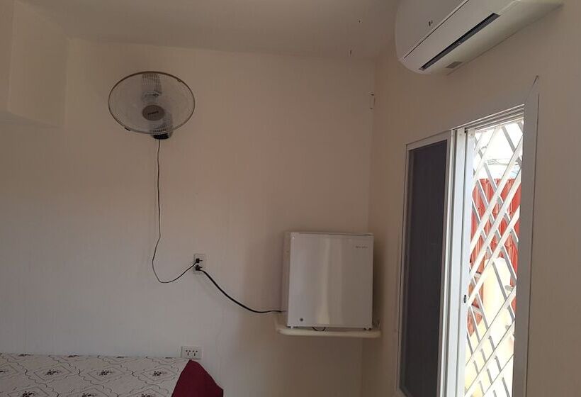 تختخواب و صبحانه Hostal Luly Y Rene