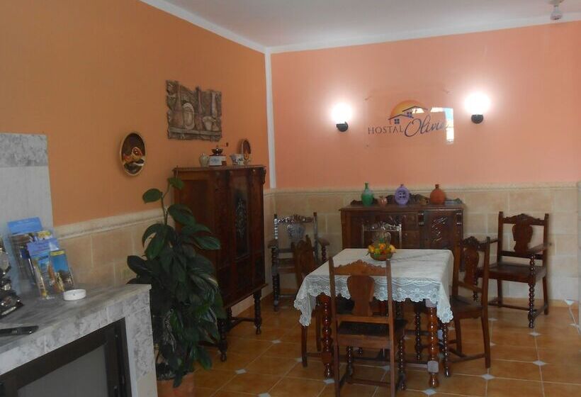 پانسیون Hostal Olivia Boca De Camarioca