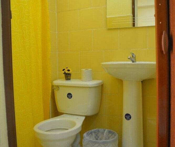 پانسیون Hostal Santa Martha