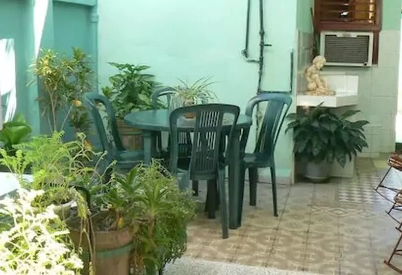 پانسیون Hostal Santa Martha