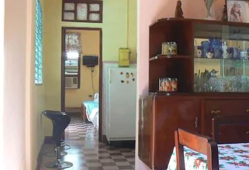 پانسیون Hostal Santa Martha