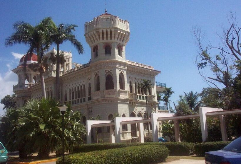 پانسیون Hostal Yuliet & Ariel