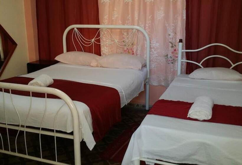 پانسیون Hostal Yuliet & Ariel