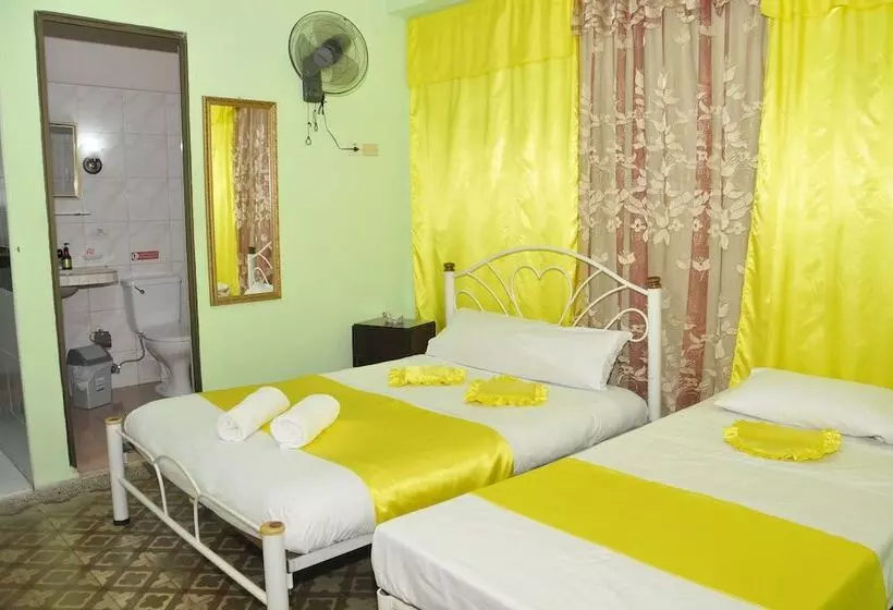 پانسیون Hostal Yuliet & Ariel