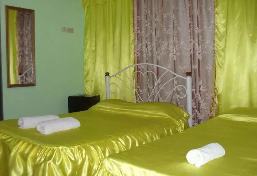 پانسیون Hostal Yuliet & Ariel