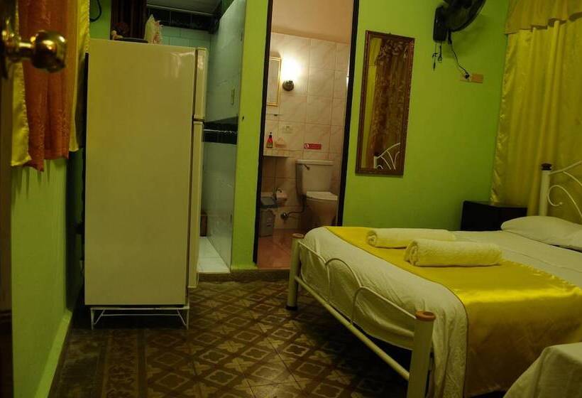 پانسیون Hostal Yuliet & Ariel