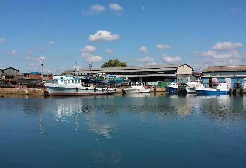 پانسیون Hostal Yuliet & Ariel