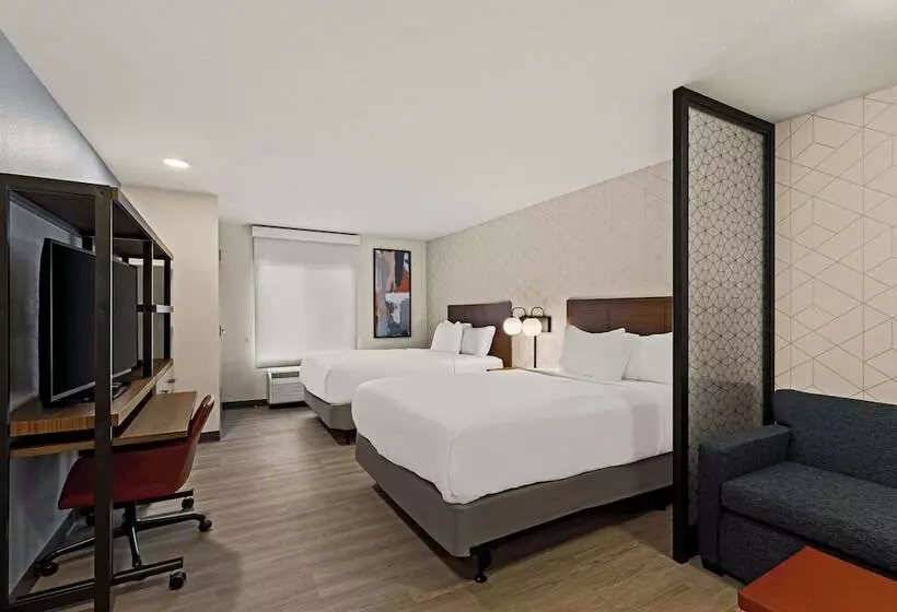 Hotelli Everhome Suites Fayetteville Near Fort Liberty
